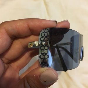 Coach Accessories - Blue Mirrored Coach Sunglasses Coach Accessories - Blue Mirrored Coach Sunglasses