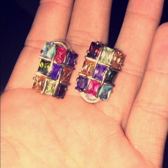 And matching ring and earrings