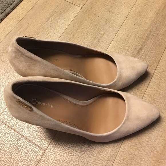 Suede neutral color heels