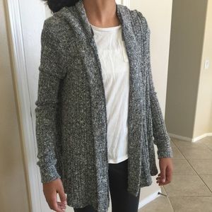 URBAN OUTFITERS Gray Cardigan