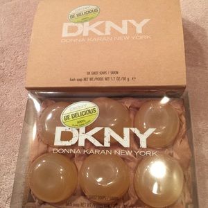 Set of 6 DKNY Be Delicious soaps