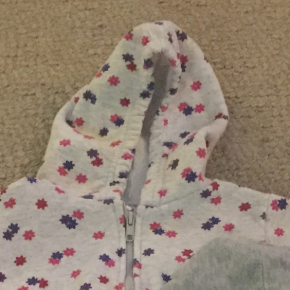 2 hoodie zip ups and one pull over sweatshirt - Picture 4 of 4