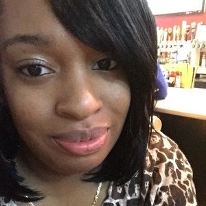 Meet your Posher, Endia