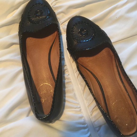 Jack roger black flats.