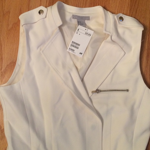 NWT H&M Cream Mini Dress - Picture 2 of 5