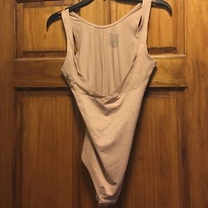 Body shaper one piece nude Hanes large spanx
