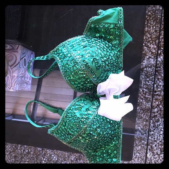 green rave bra! 🍀