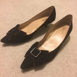 Tahari shoes
