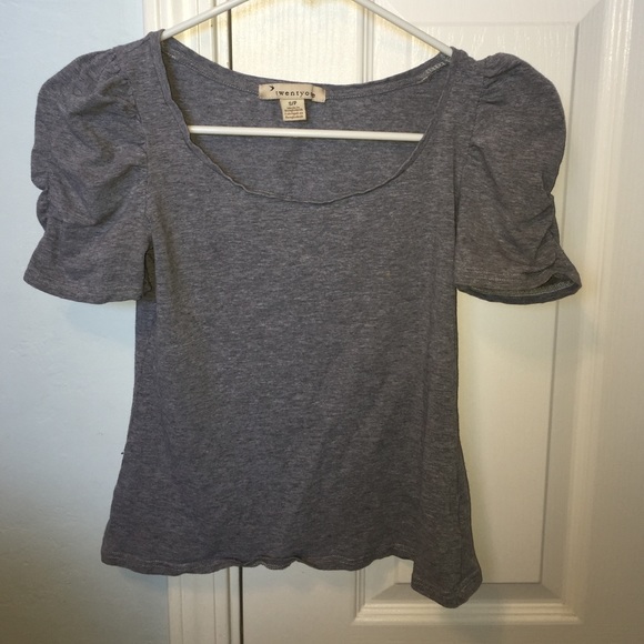 Cute top with Ruffle arms