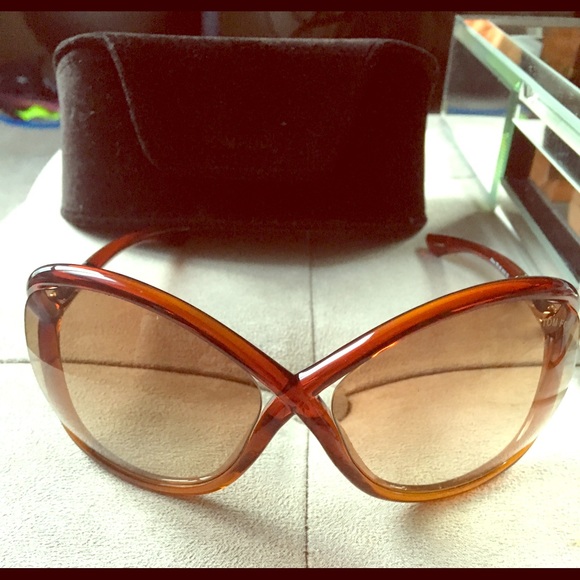 Tom Ford Reddish Brown Chic & Sexy Sunglasses!!!