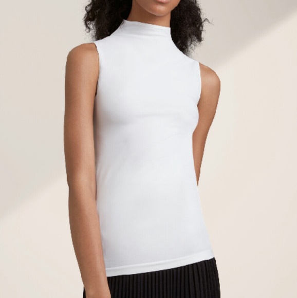 NWT Aritzia Mock Neck Sleeveless Top