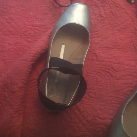 Shoes - Picture 3 of 3