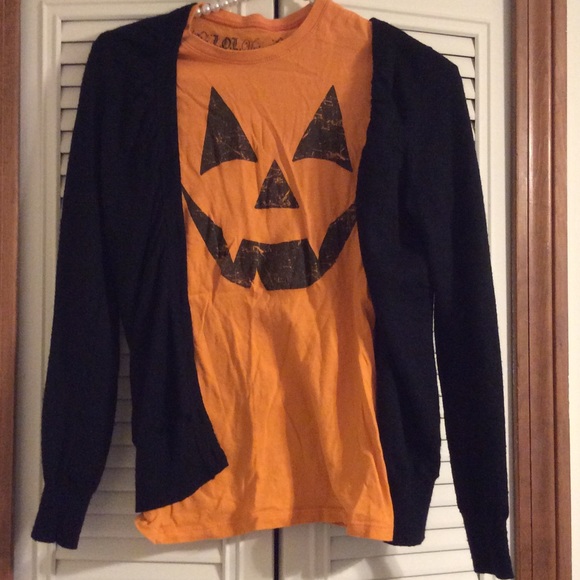 Halloween shirt and Loft Sweater combo deal 🎉👻🎃
