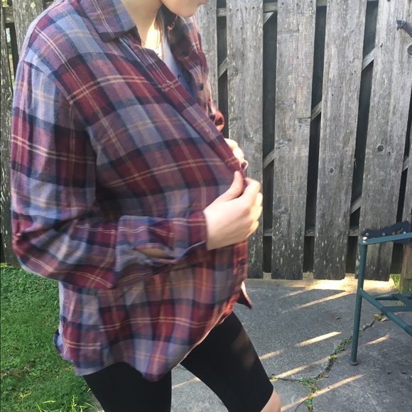 BRANDY MELVILLE maroon flannel