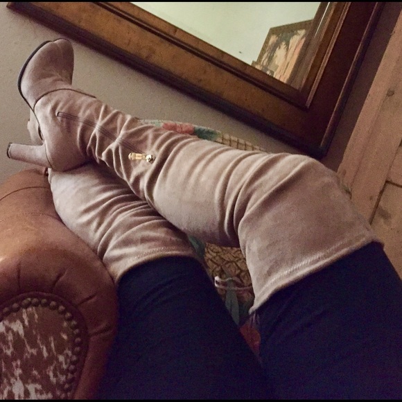 SOLD OUT❣️ ⭐️BEST Classic Neutral Over-the-Knee Boots - Picture 3 of 4