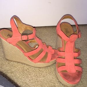 Cute coral wedges
