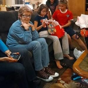 Meet your Posher, Helen