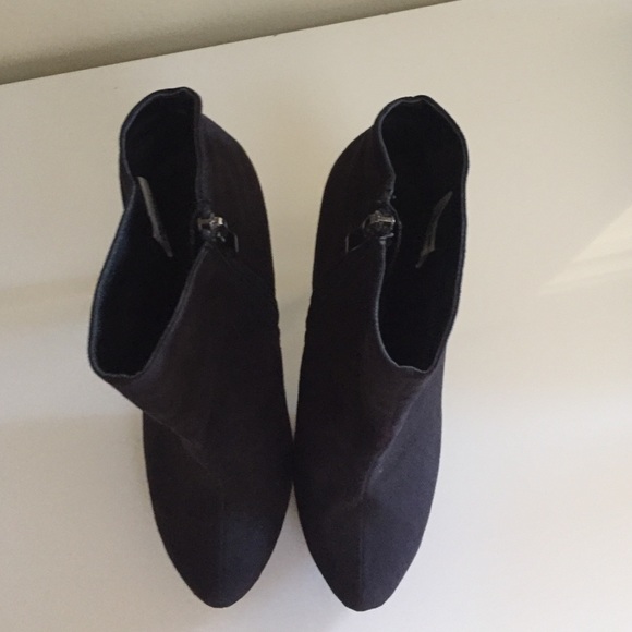 Chinese Laundry booties - Picture 3 of 3