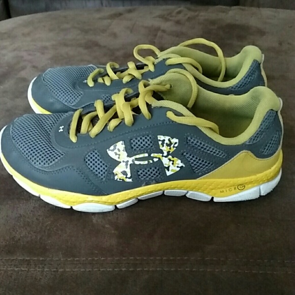 Under Armour Other - Boys Youth Under Armour Shoes