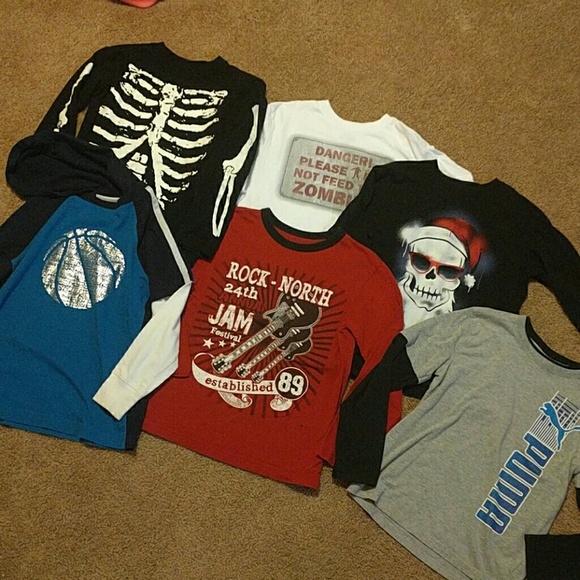 Lot of long sleeve shirts