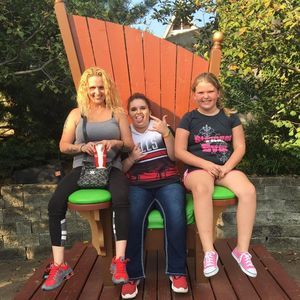 Meet your Posher, Sara