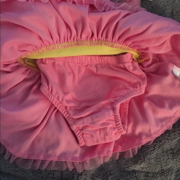 Heidi Klum Baby Tutu Outfit - Picture 3 of 3