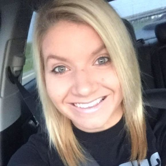 Meet your Posher, Kristen - Picture 1 of 1