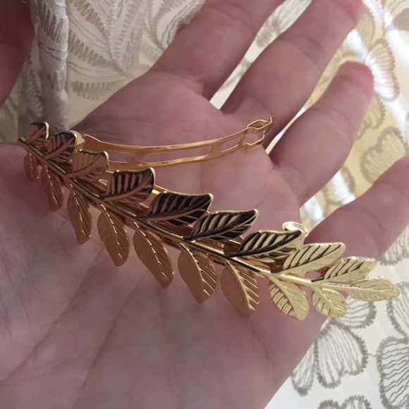 🌿Gold Leaves Barrett - Picture 2 of 4