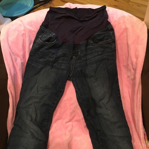Maternity capris