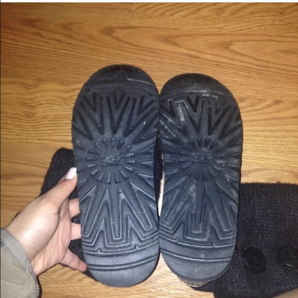 Black Uggs!