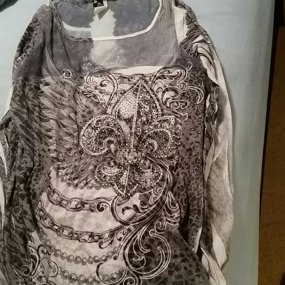 Fleur-de-lis shirt