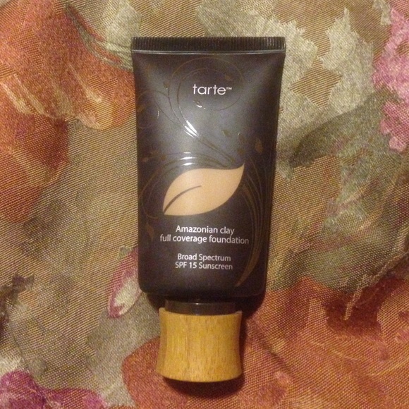 Tarte Amazonian clay full coverage foundation