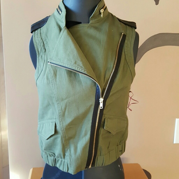 Princess Vera Wang vest