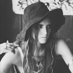 Lovely Bird Suede Bohemia from Free People. Grey.