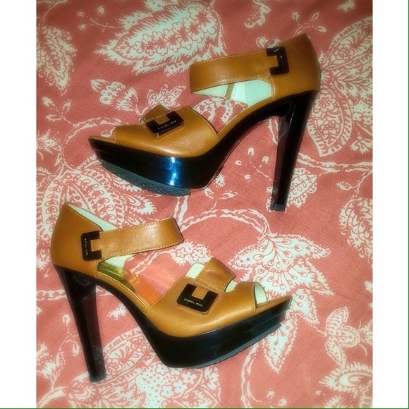 ❤️Cognac Delight Peep Toe High Heel Sandals