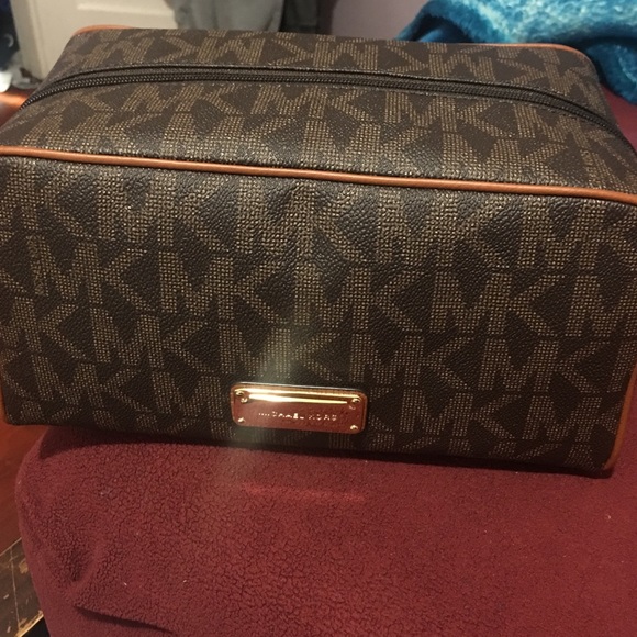 New Michael kors