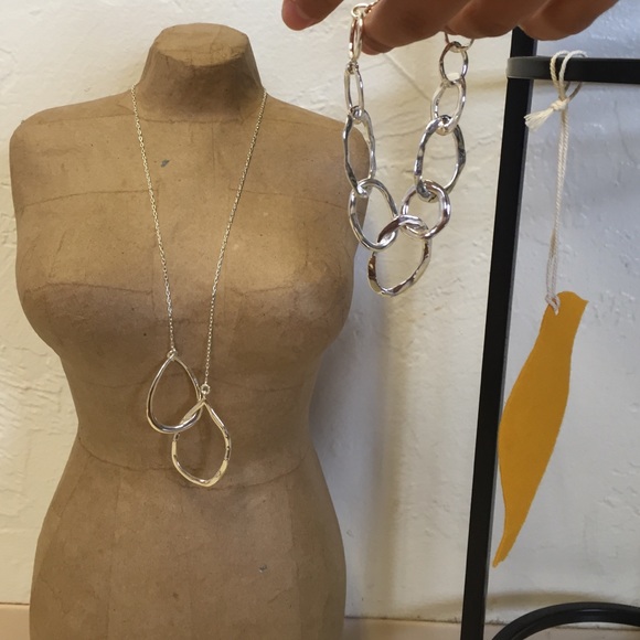 NWT c + i Necklace & Bracelet Set
