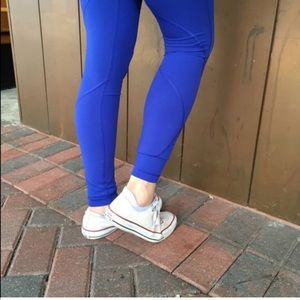 Zone in crop Sapphire blue lululemon