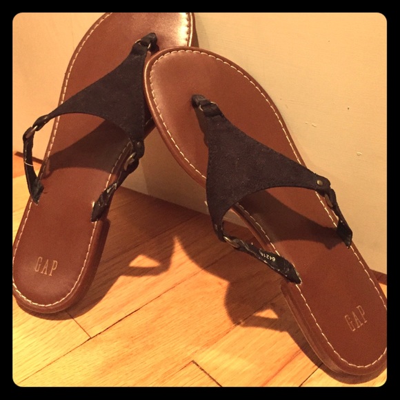 Black suede triangle shaped Gap sandals!