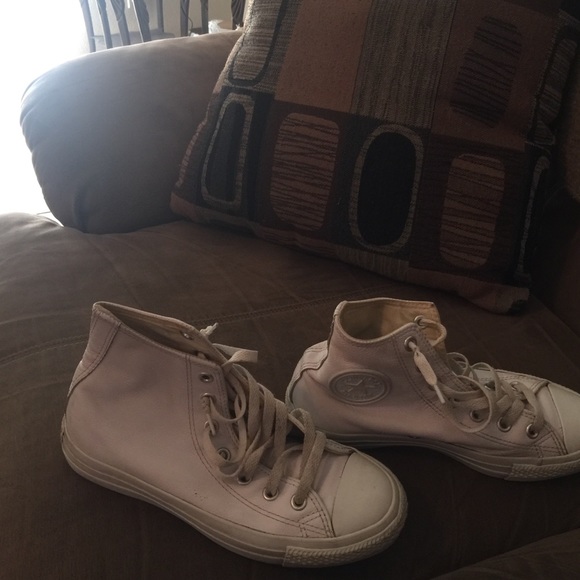 Converse SZ 7 real leather high tops
