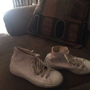 Converse SZ 7 real leather high tops