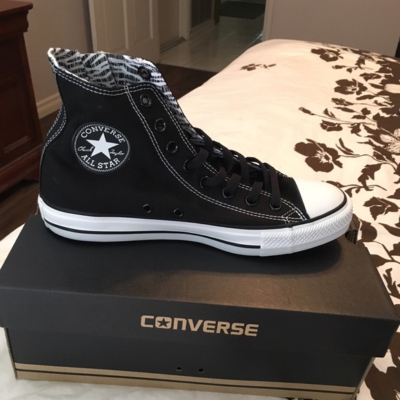 AUTHENTIC w/boxChuck Taylor side zip high sneakers - Picture 2 of 3