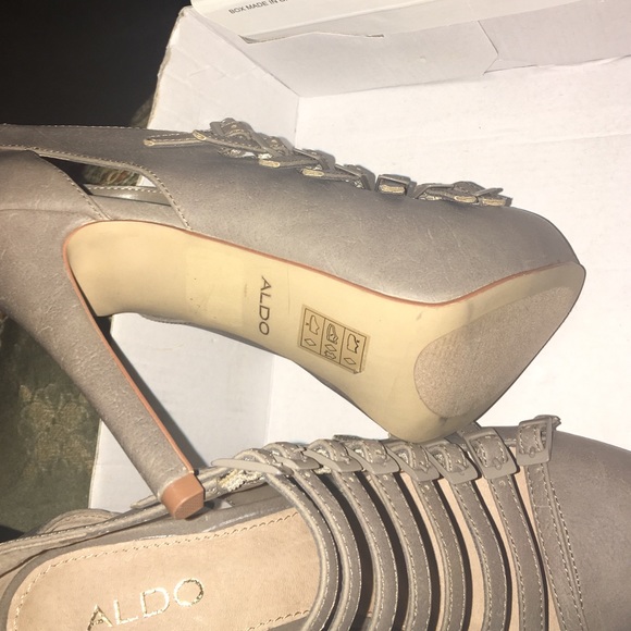 Shoes - Picture 2 of 3