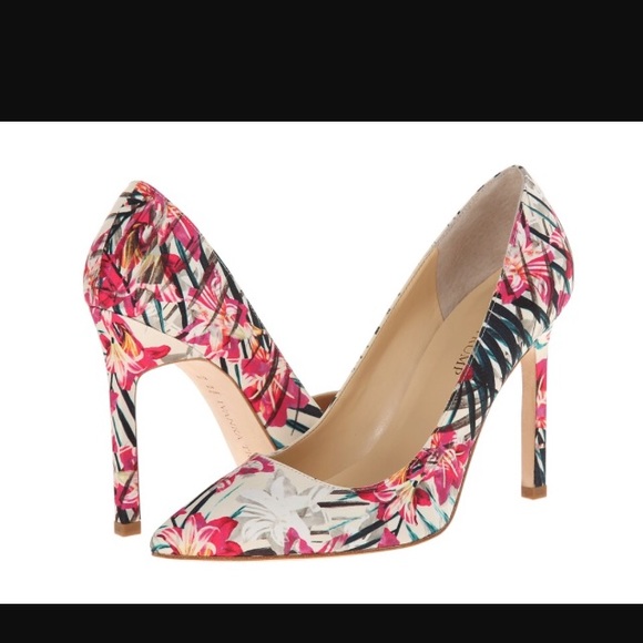 Ivanka Trump Floral Pumps - Picture 1 of 6