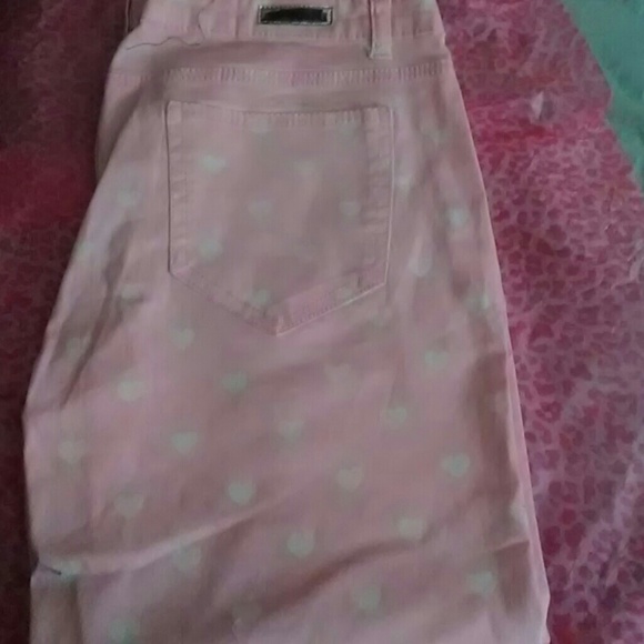 White pink hearts capri pants