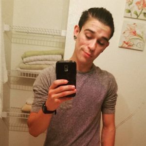 Meet your Posher, Leonard