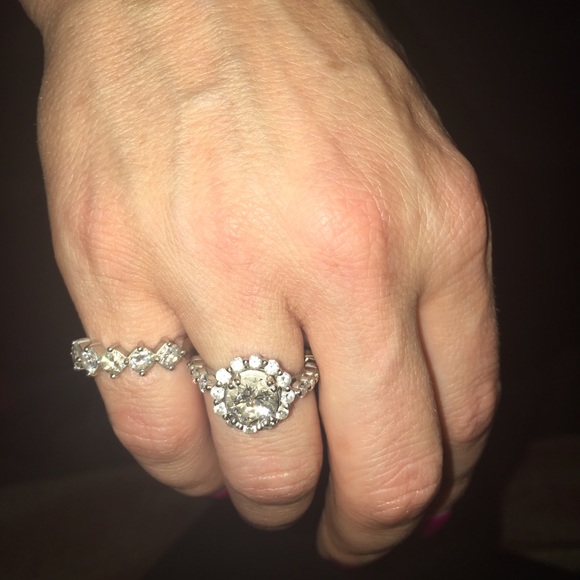 Real diamond ring - Picture 4 of 4