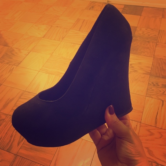Black suede wedges