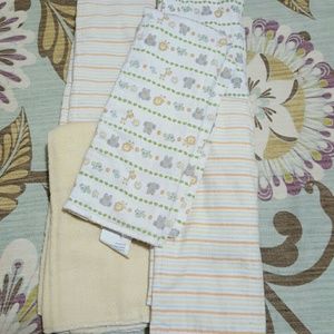 Gender Neutral diapers/burp cloth