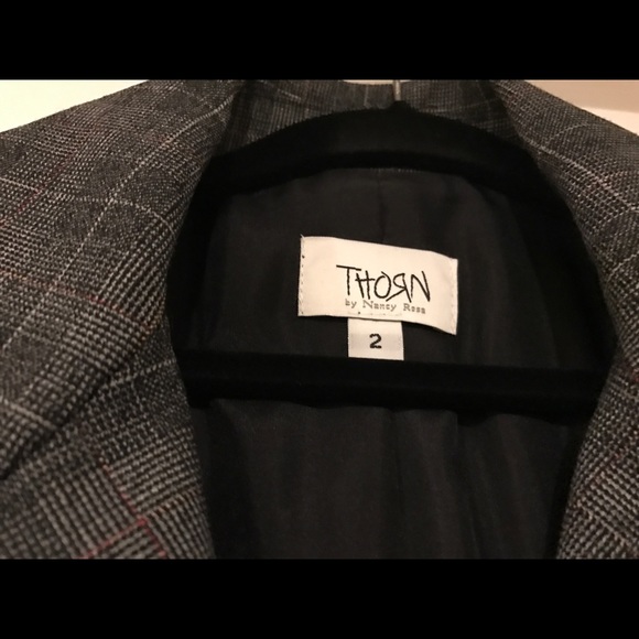 Thorn grey tweed suit. - Picture 3 of 4